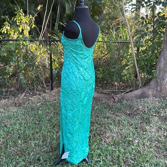 ASOS DESIGN cami embellished sequin seamed maxi dress in dark mint, size 8 - Picture 3 of 9